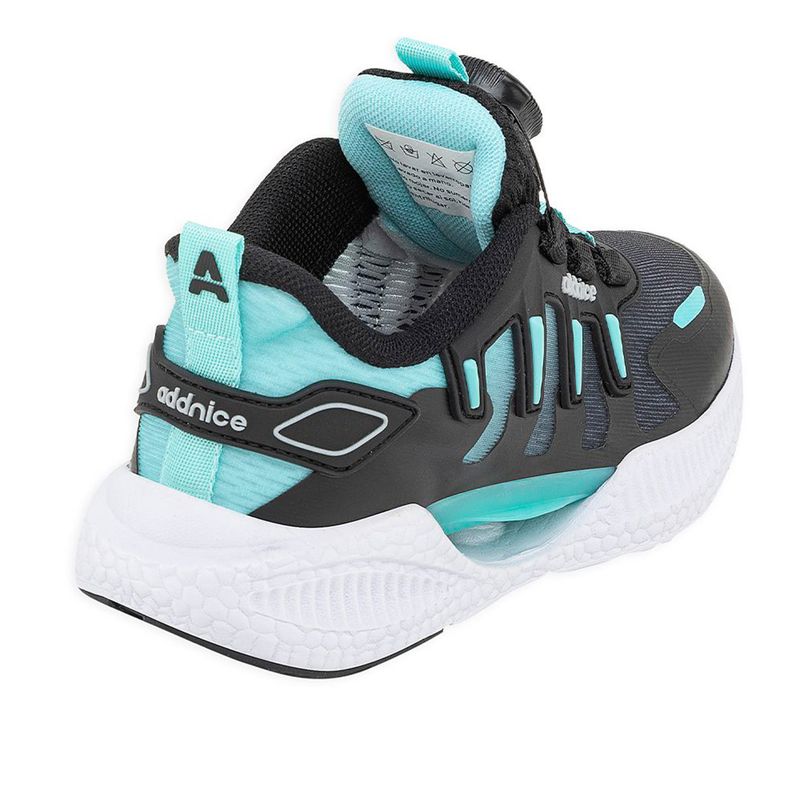 La marca addnice es de adidas hotsell