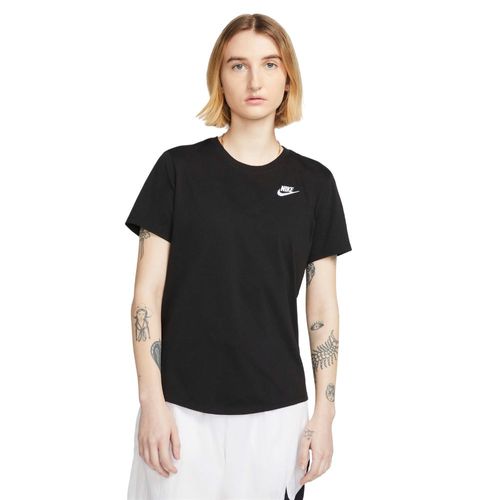 Remera Mujer Nike Club