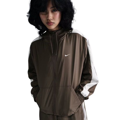 Campera Mujer Nike Essentials