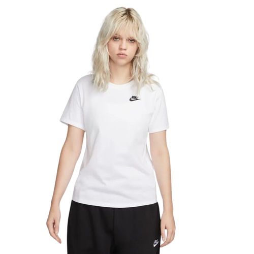 Remera Mujer Nike Club
